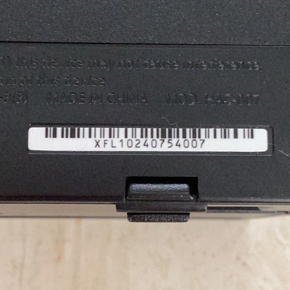 Nintendo Switch System Console Handheld & Kirby Game & Controller Grip Original - Picture 6 of 16